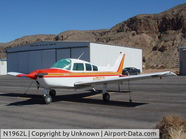 N1962L, 1976 Beech C23 Sundowner 180 C/N M-1838, Beech 1962L