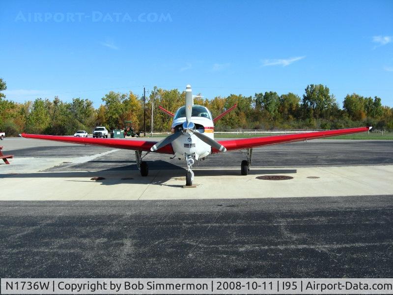 N1736W, 1972 Beech V35B Bonanza C/N D-9403, On the ramp at Kenton, Ohio