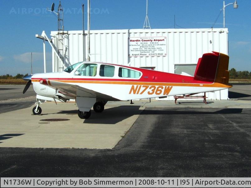 N1736W, 1972 Beech V35B Bonanza C/N D-9403, Super nice, low time V35B on the ramp at Kenton, Ohio