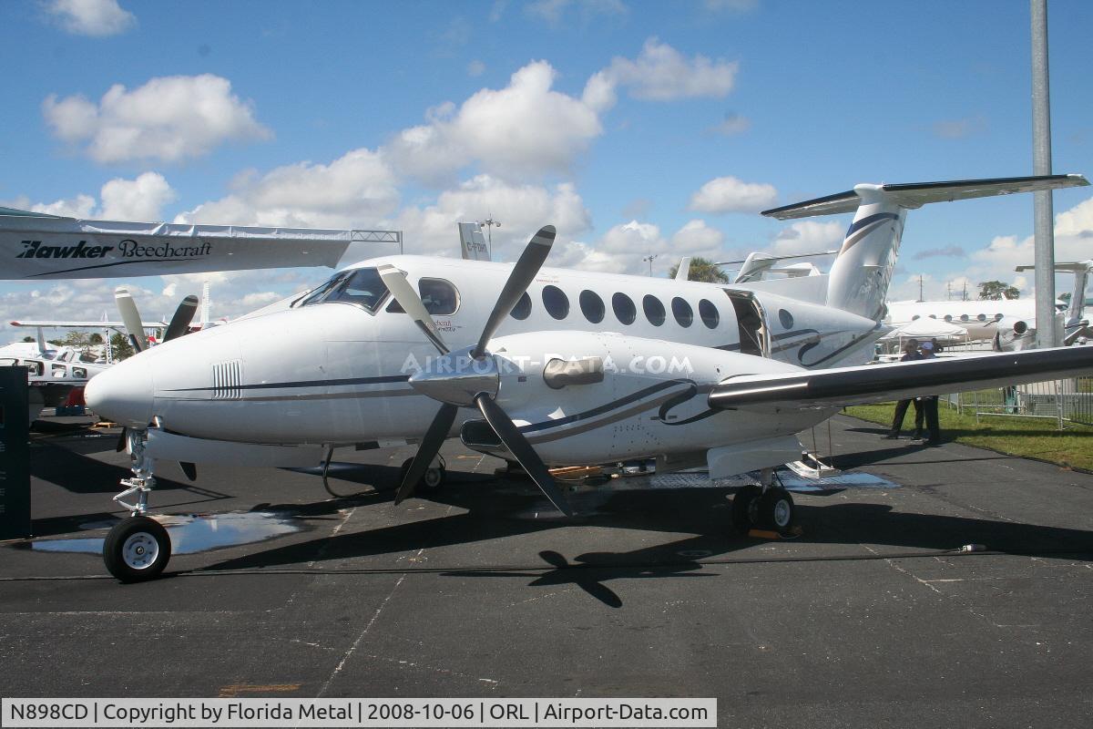 N898CD, 2007 Hawker Beechcraft 350 King Air (B300) C/N FL-556, Beech 350 at NBAA