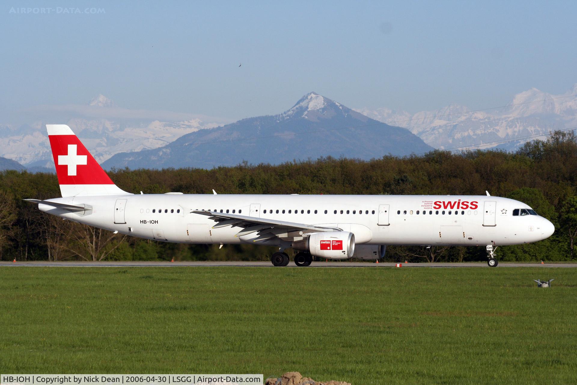 HB-IOH, 1997 Airbus A321-111 C/N 664, LSGG/GVA