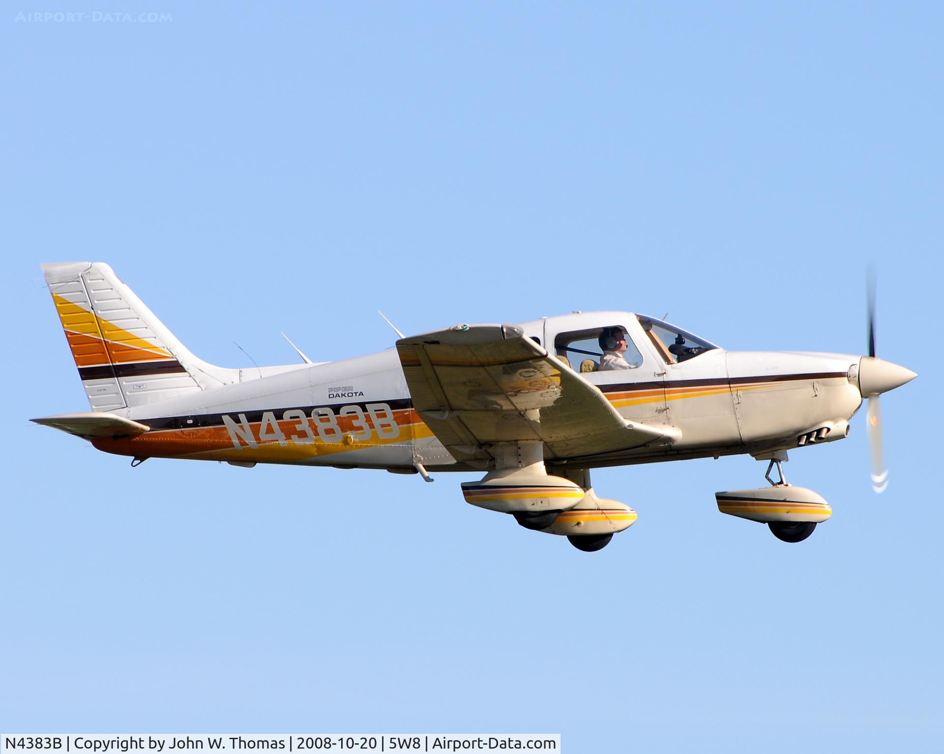 N4383B, Piper PA-28-236 Dakota C/N 28-8511003, Departing runway 22