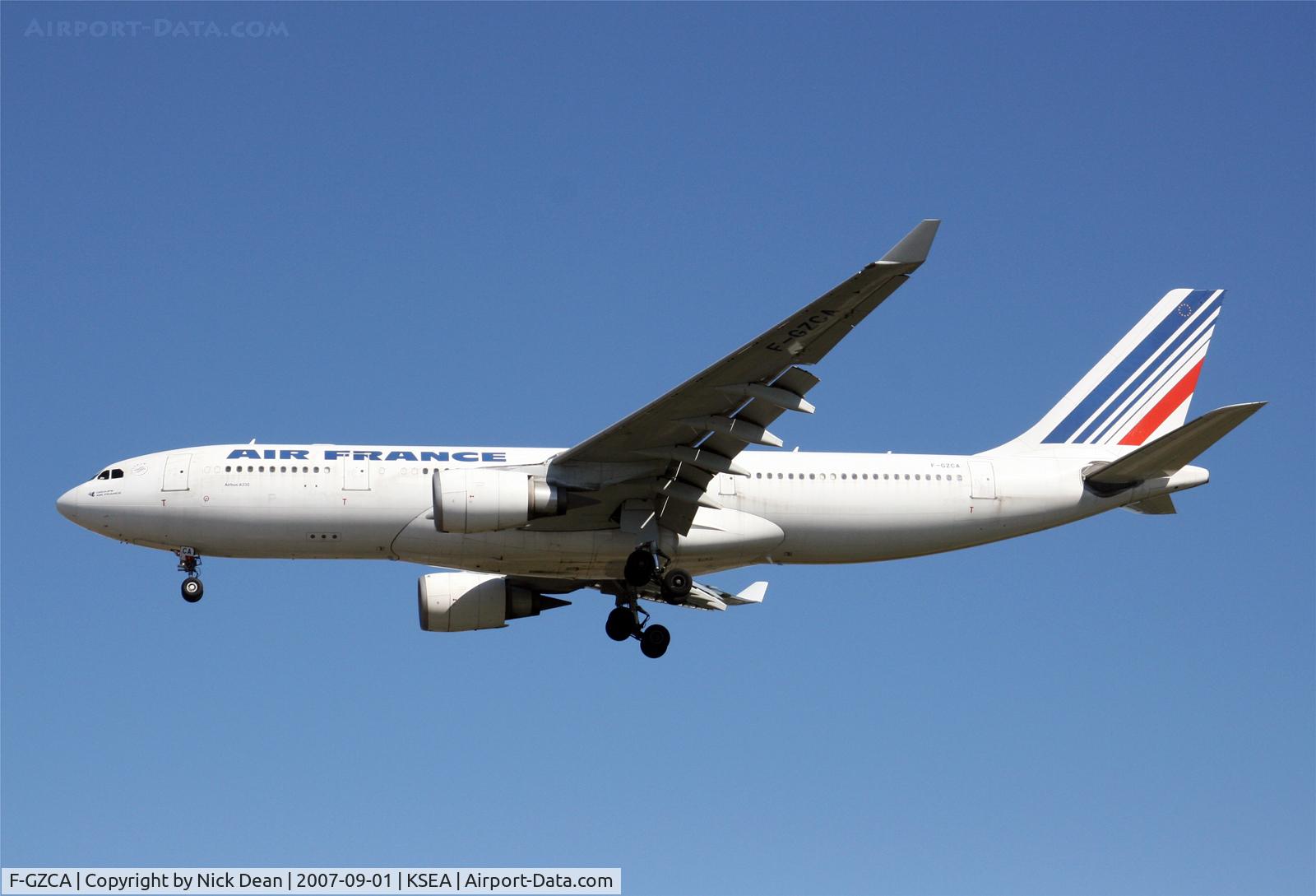 F-GZCA, 2001 Airbus A330-203 C/N 422, /