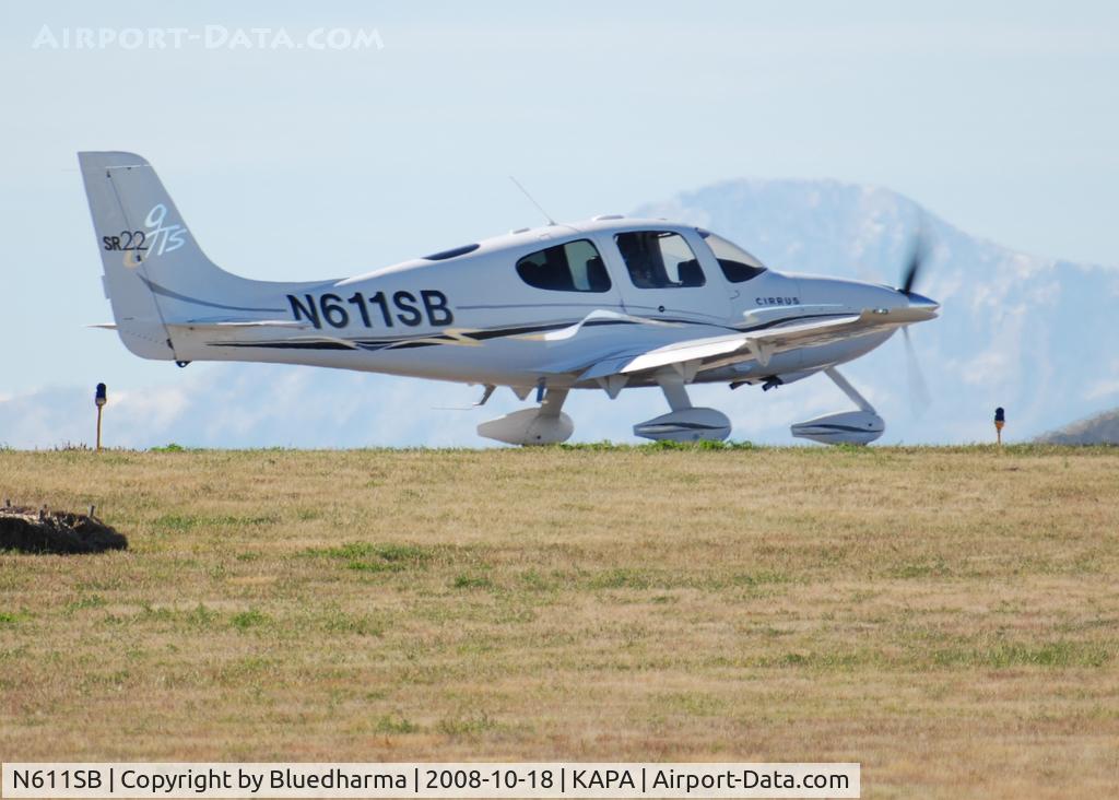 N611SB, 2004 Cirrus SR22 GTS C/N 1180, Position and Hold for 17L.