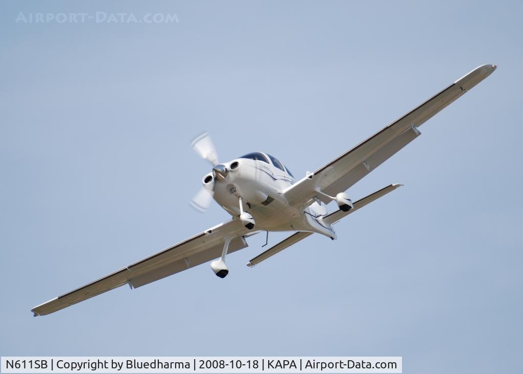 N611SB, 2004 Cirrus SR22 GTS C/N 1180, Touch and Go for 17L.