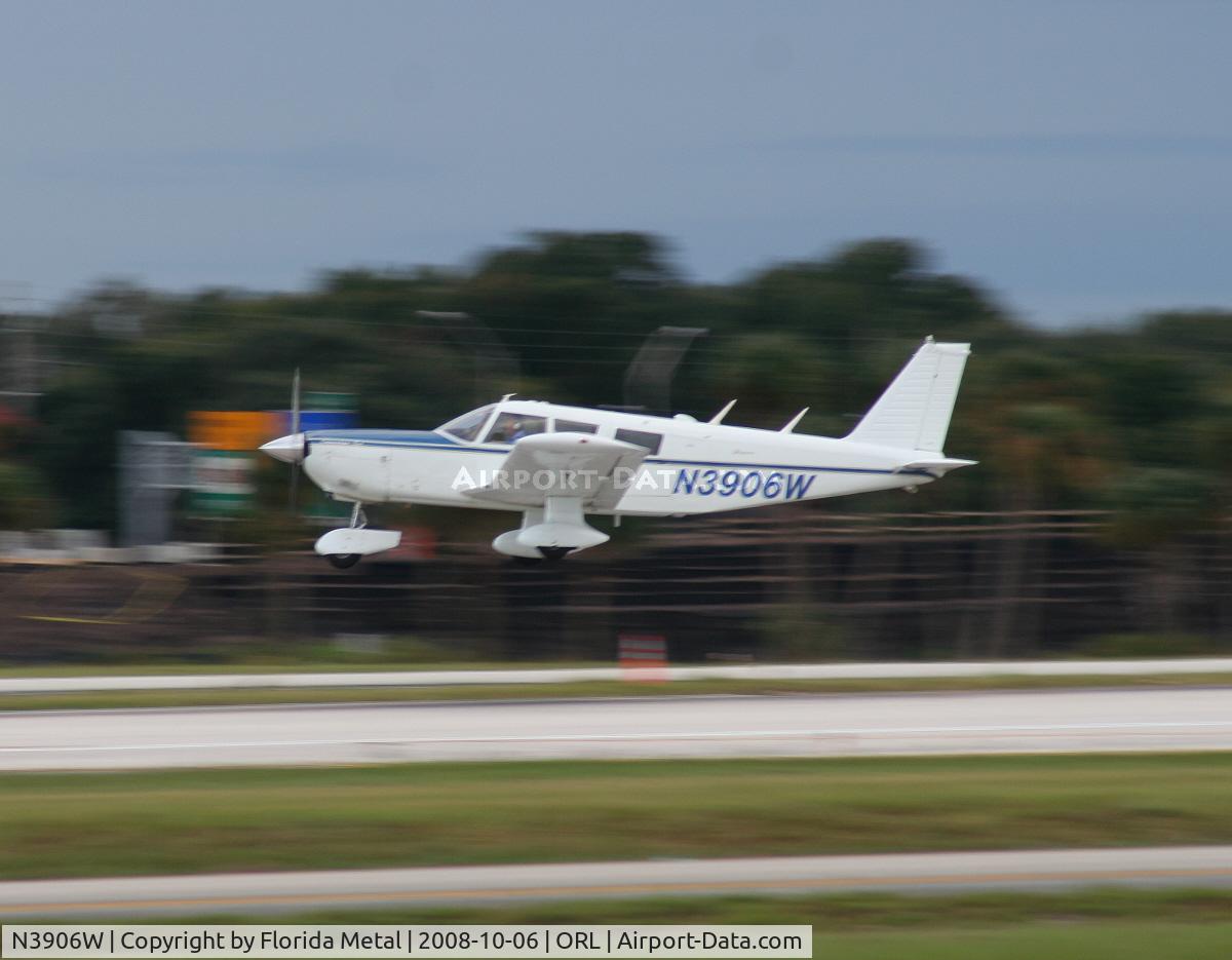 N3906W, 1966 Piper PA-32-260 Cherokee Six C/N 32-852, Piper PA-32-260
