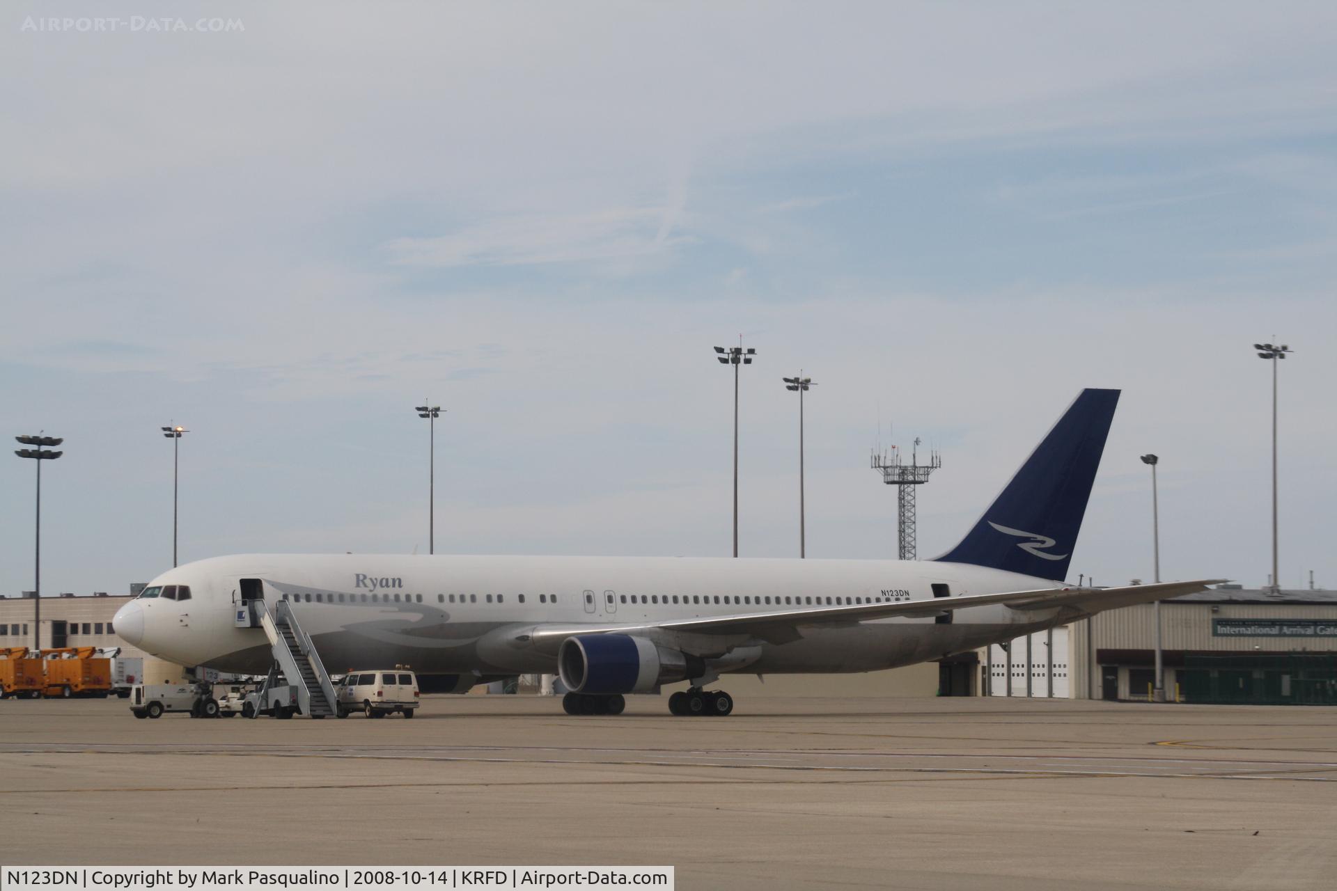 N123DN, 1987 Boeing 767-332 C/N 23437, Boeing 767-300