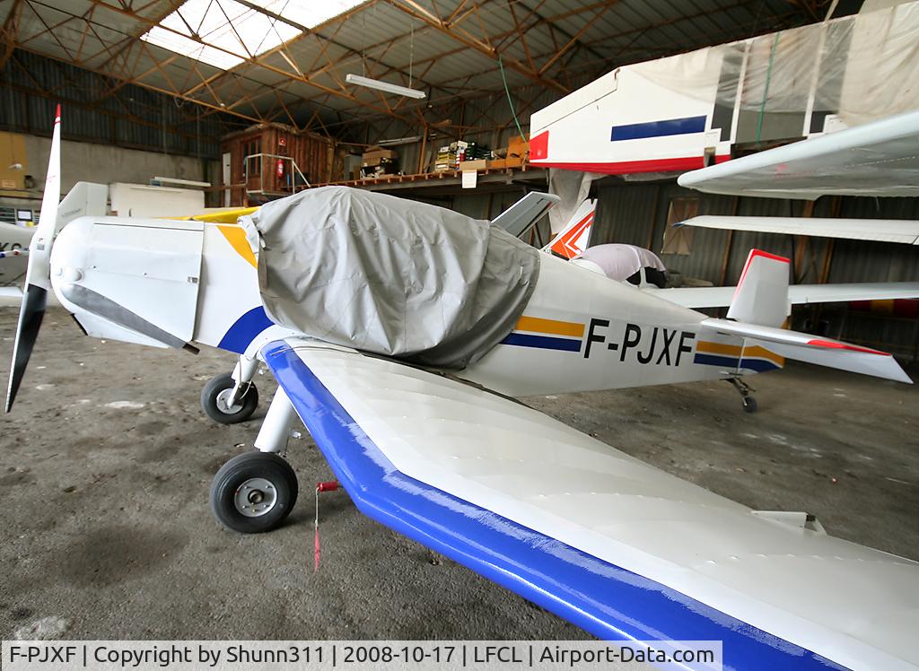 F-PJXF, Jodel D-119 C/N 1032, On his hangar...