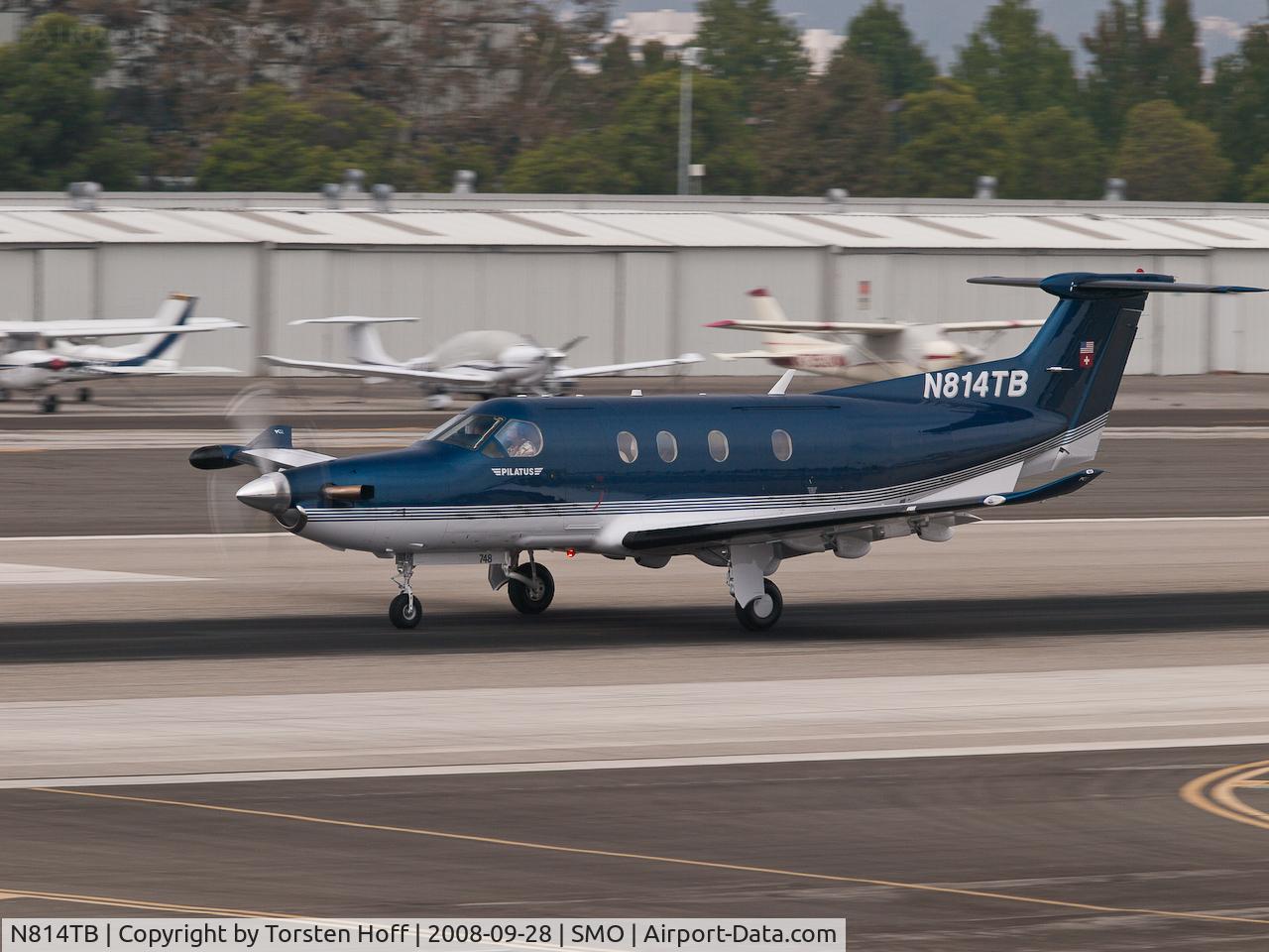 N814TB, 2006 Pilatus PC-12/47 C/N 748, N814TB departing on RWY 21 for Palm Springs, CA