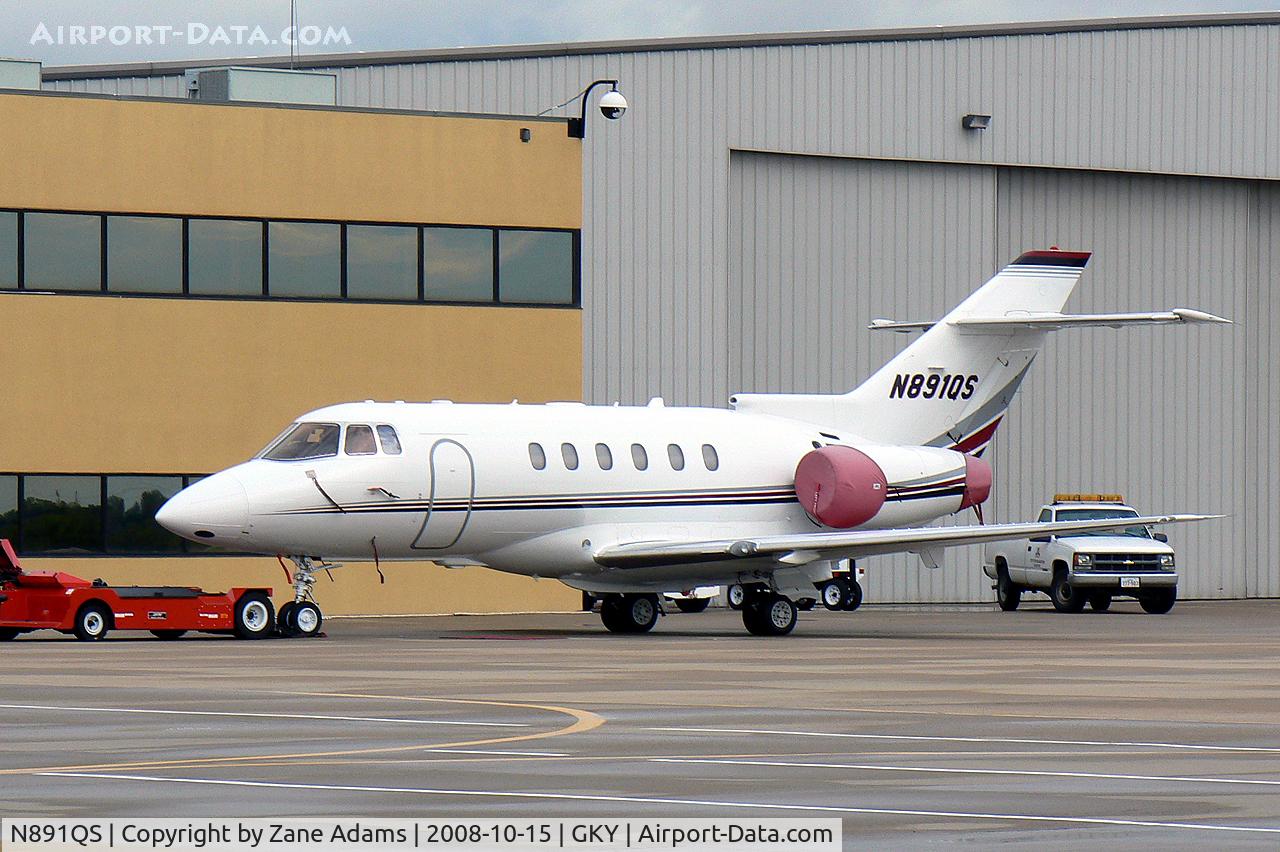 N891QS, 2006 Raytheon Hawker 800XP C/N 258788, At Arlington Municipal