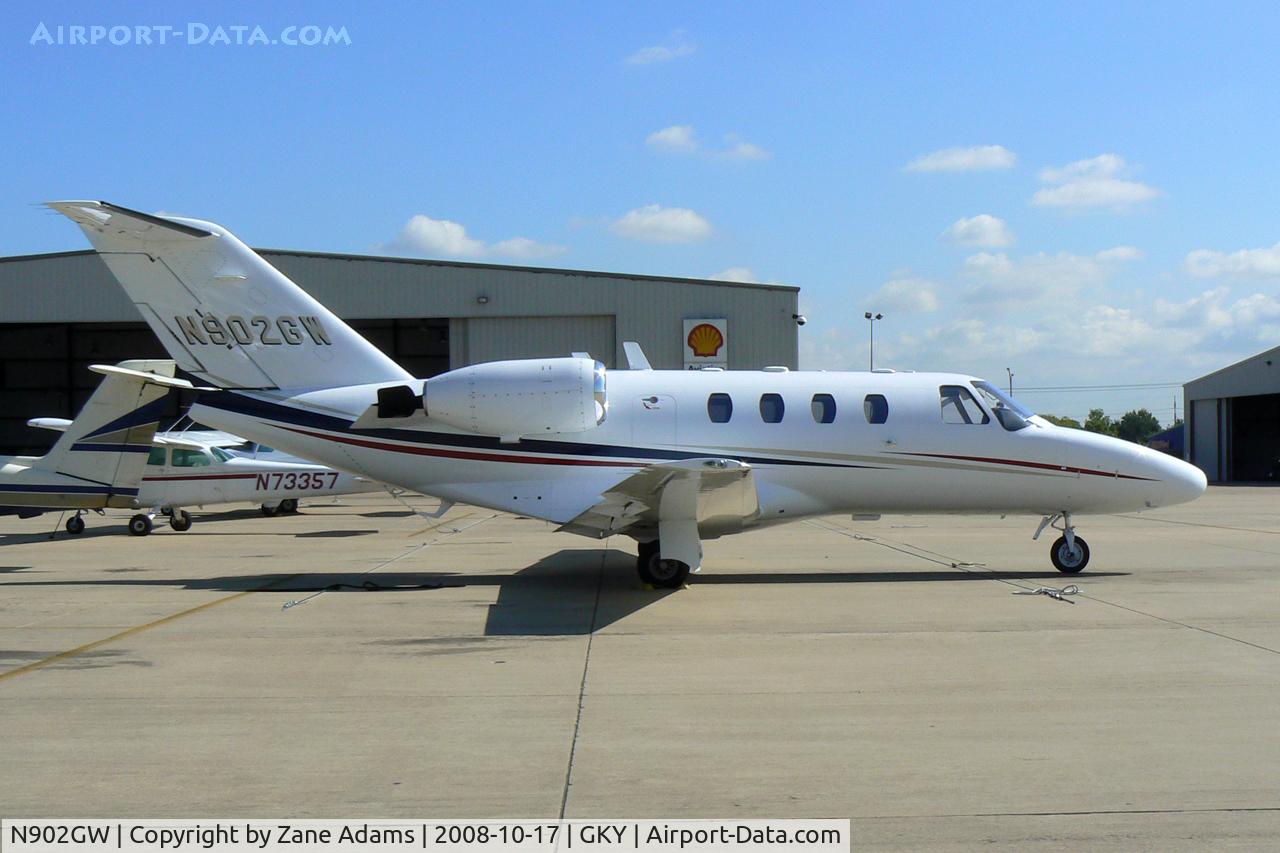 N902GW, 2005 Cessna 525 CitationJet CJ1 C/N 525-0553, At Arlington Municipal