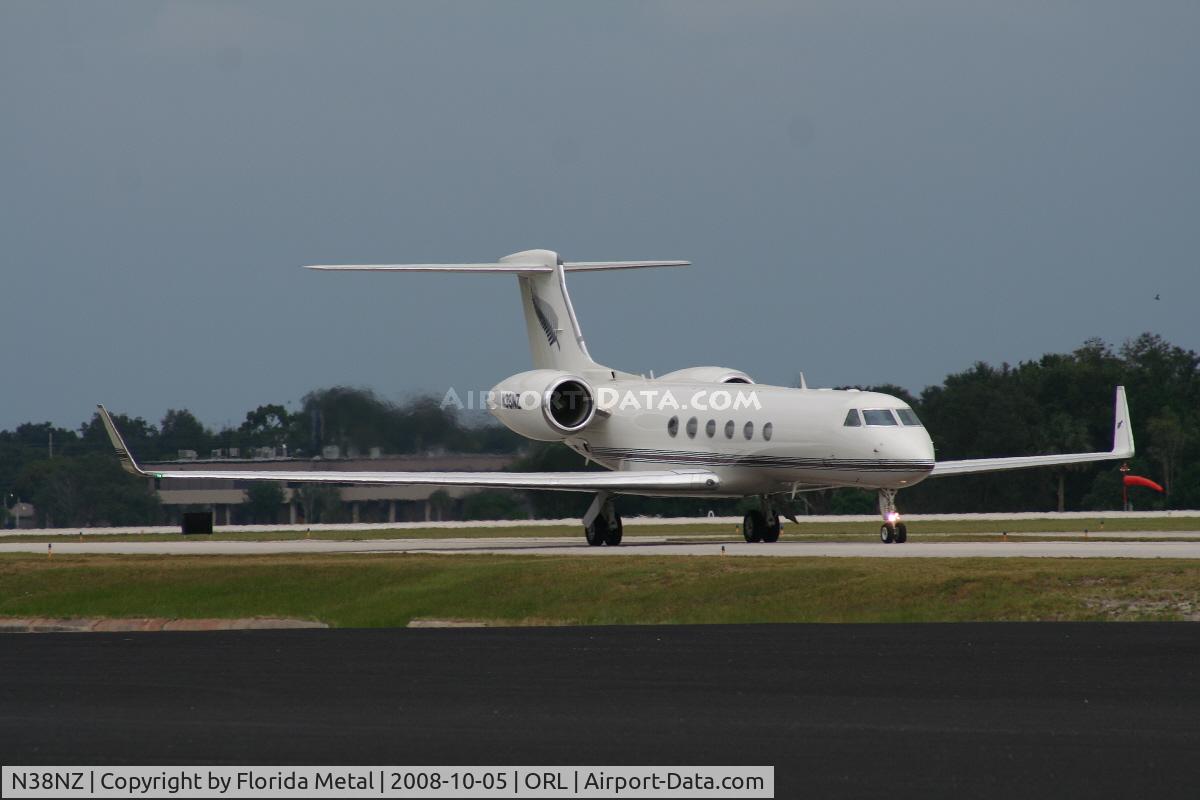 N38NZ, 1998 Gulfstream Aerospace GV C/N 554, Gulfstream V