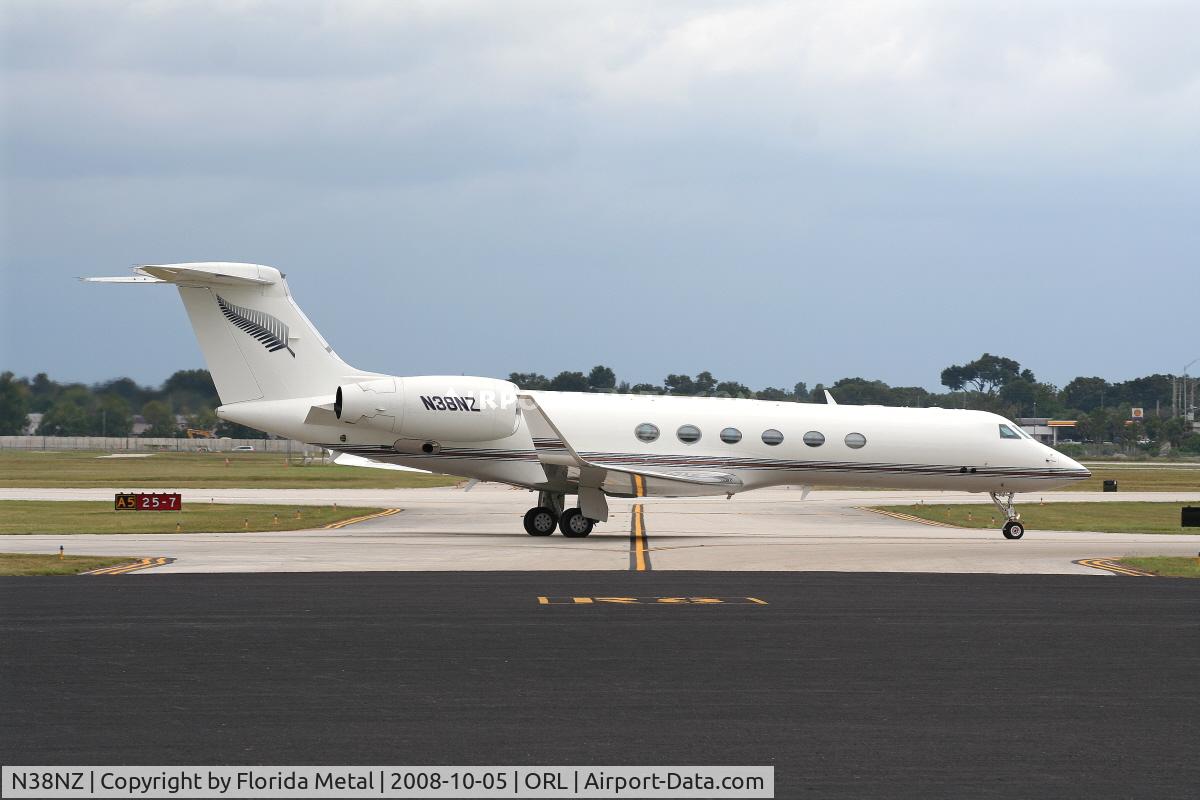 N38NZ, 1998 Gulfstream Aerospace GV C/N 554, Gulfstream V