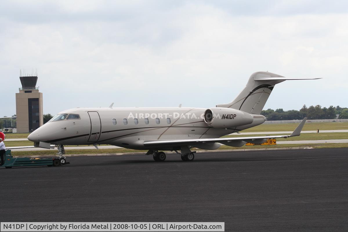 N41DP, 2004 Bombardier Challenger 300 (BD-100-1A10) C/N 20010, Bombardier Challenger 300