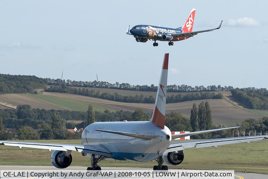 OE-LAE, 2000 Boeing 767-3Z9/ER C/N 30383, Austrian Airlines 767-300
