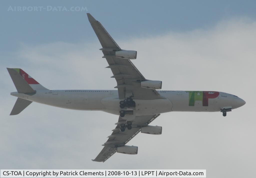 CS-TOA, 1994 Airbus A340-312 C/N 041, FINAL APROACH LISBON