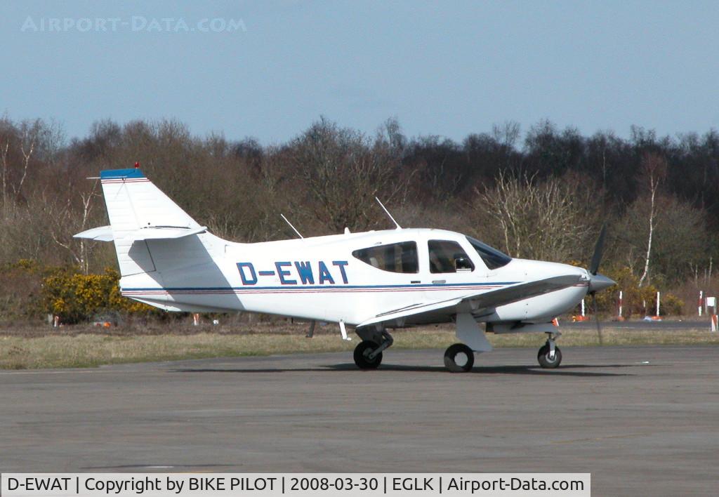 D-EWAT, Rockwell RC-114B C/N 146564, BLACKBUSHE RESIDENT