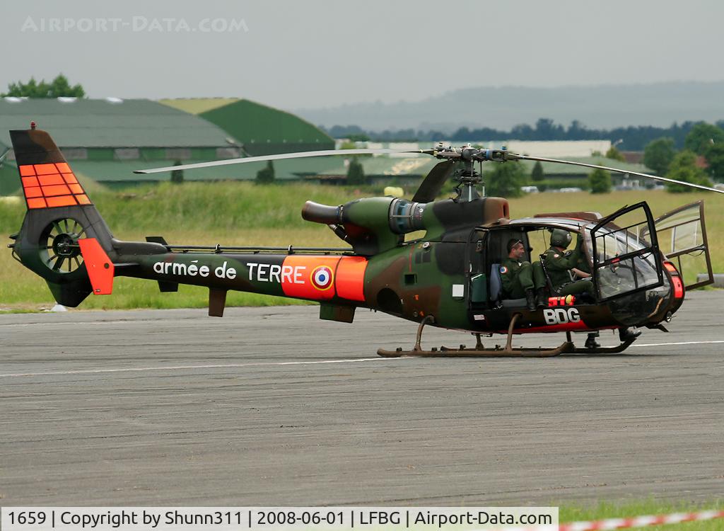 1659, Aerospatiale SA-342L Gazelle C/N 1659, Ready for his show during LFBG Airshow 2008