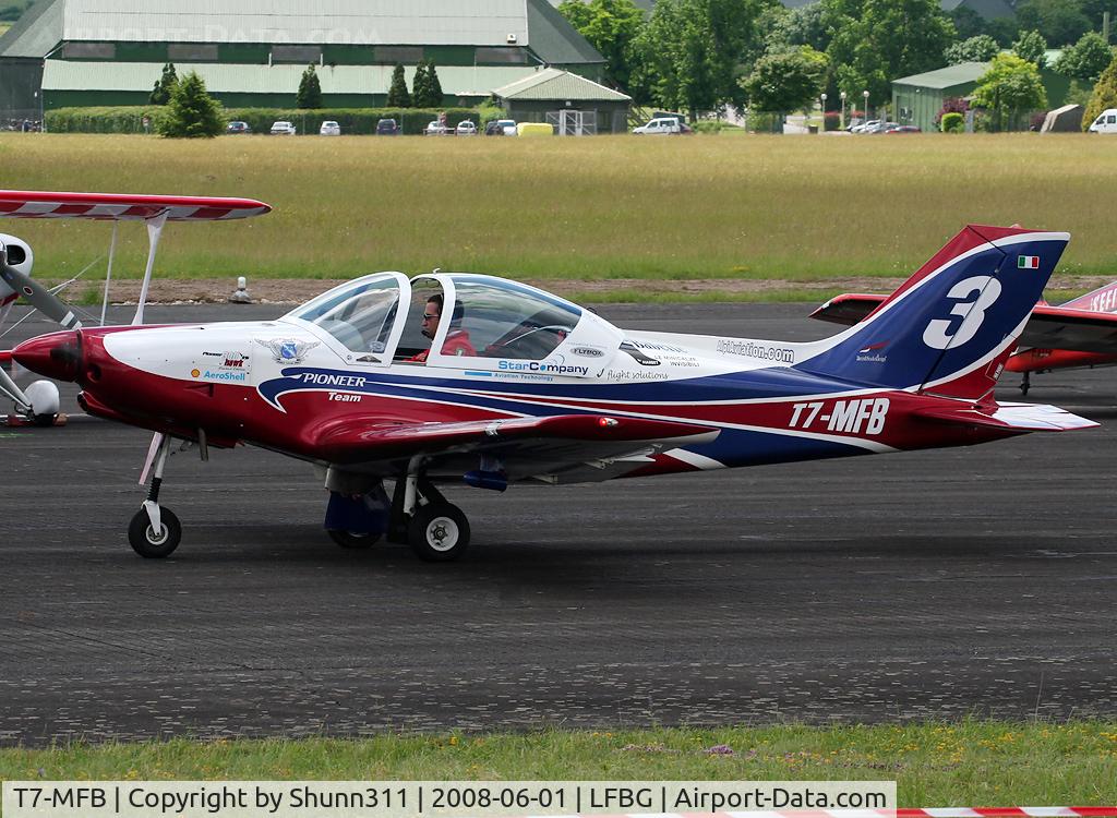 T7-MFB, Alpi Aviation Pioneer 330 Acro C/N 170, Pioneer 300 used by Patrulla Aguila and rolling for his show during LFBG Airshow 2008...