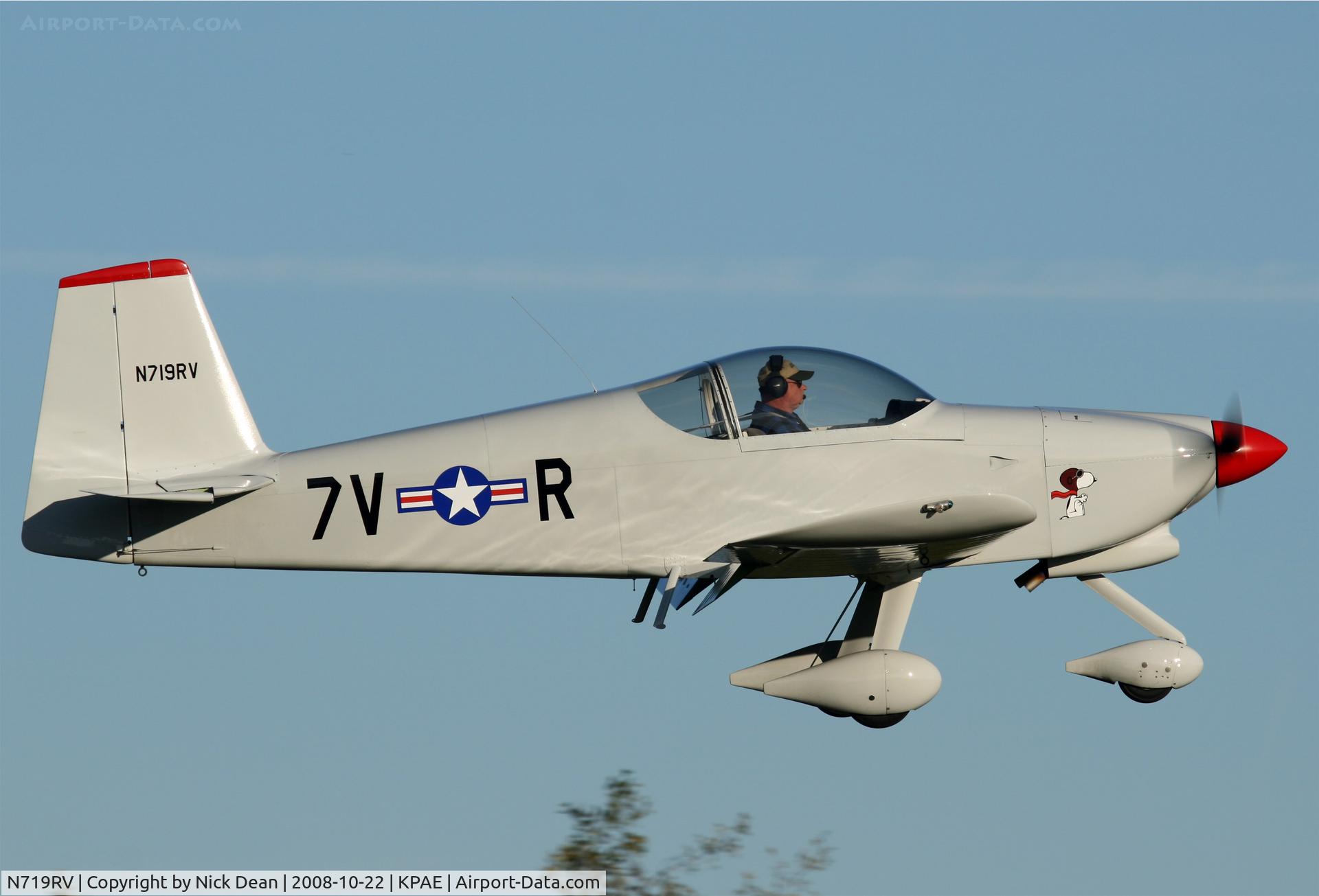 N719RV, 2005 Vans RV-7A C/N 70109, Fabulous evening light