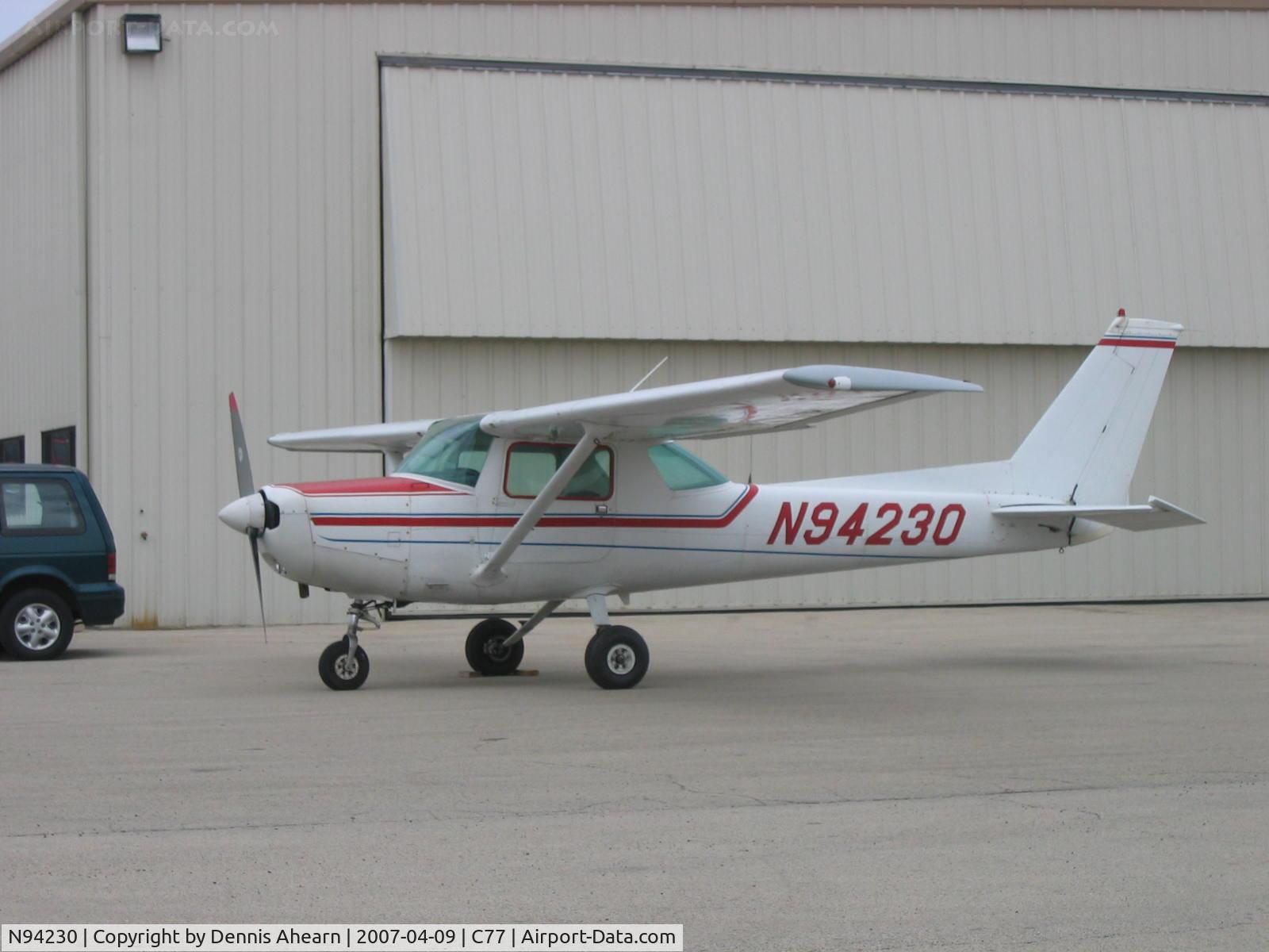 N94230, 1982 Cessna 152 C/N 15285627, Poplar Grove,IL