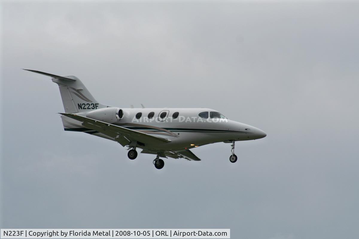 N223F, 2001 Raytheon Aircraft Company 390 C/N RB-22, Raytheon 390