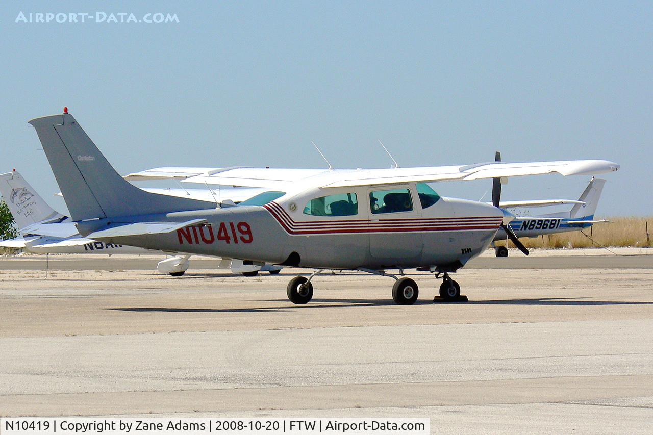 N10419, 1976 Cessna T210L Turbo Centurion C/N T21061484, At Meacham Field