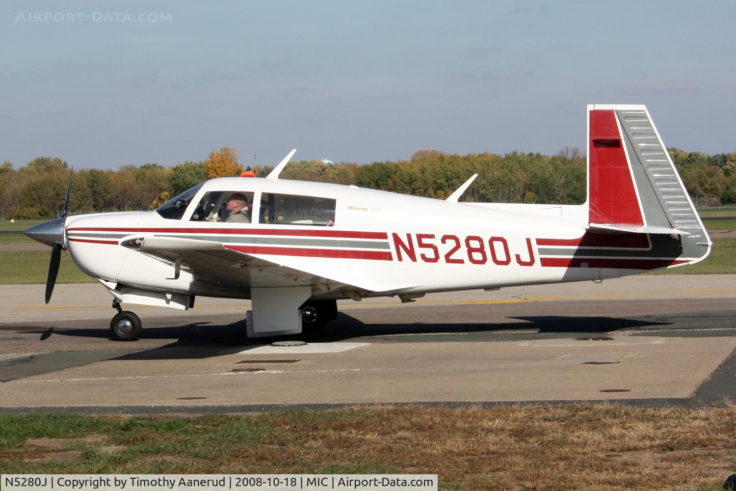 N5280J, Mooney M20J 201 C/N 24-1679, Fueled up at Crsytal, Mooney M20J, C/N 24-1679