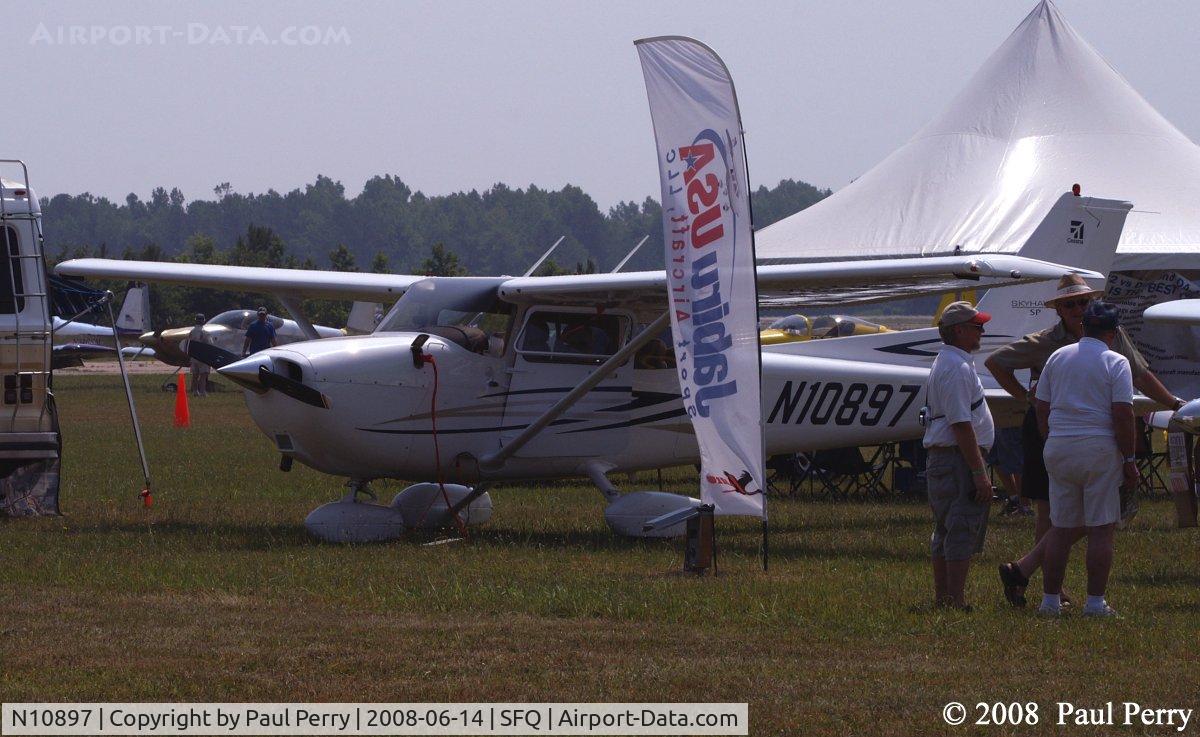 N10897, 2007 Cessna 172S C/N 172S10606, Another 172 on display at the Festival