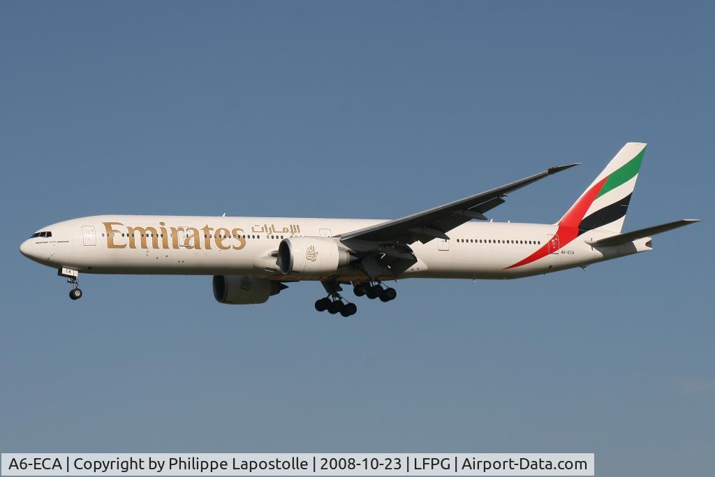 A6-ECA, 2006 Boeing 777-36N/ER C/N 32794, Short final on 26L