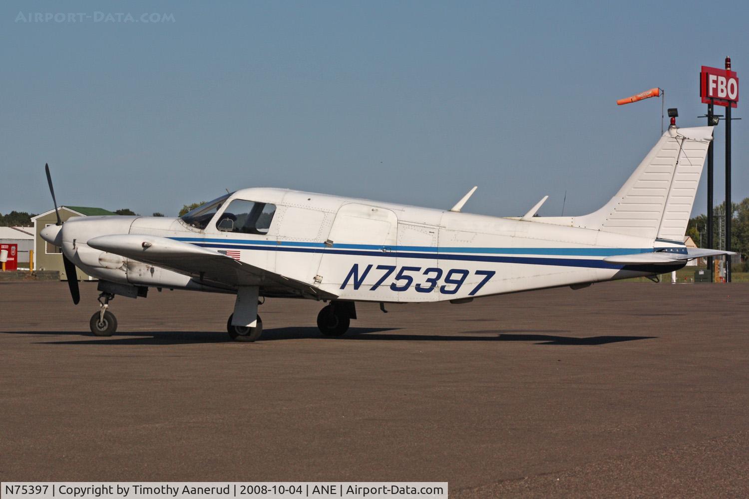 N75397, 1976 Piper PA-32R-300 Cherokee Lance C/N 32R-7680301, Parked at Anoka County, Piper PA-32R-300, serial 32R-7680301