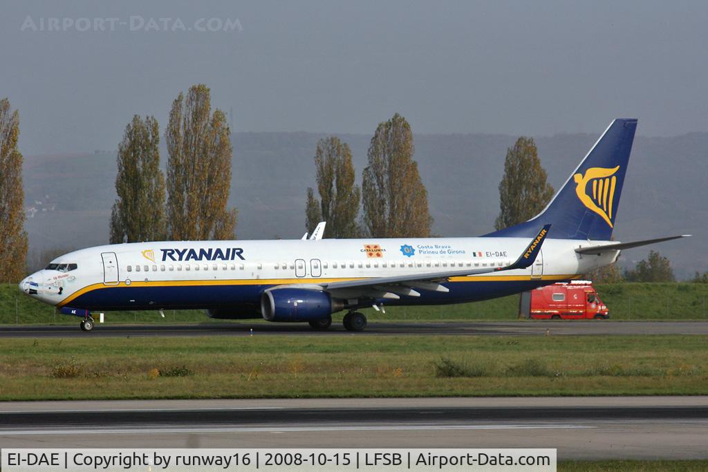 EI-DAE, 2002 Boeing 737-8AS C/N 33545, on taxiway bravo - outbound to Valencia
