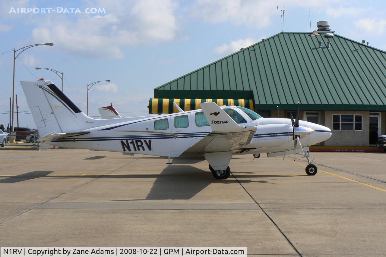 N1RV, 1990 Beech 58 Baron C/N TH-1578, At Grand Prairie Municipal