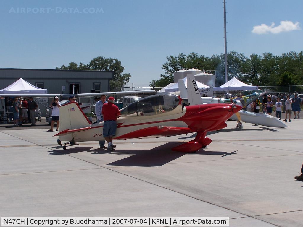 N47CH, Vans RV-4 C/N 2917, Parked on display.