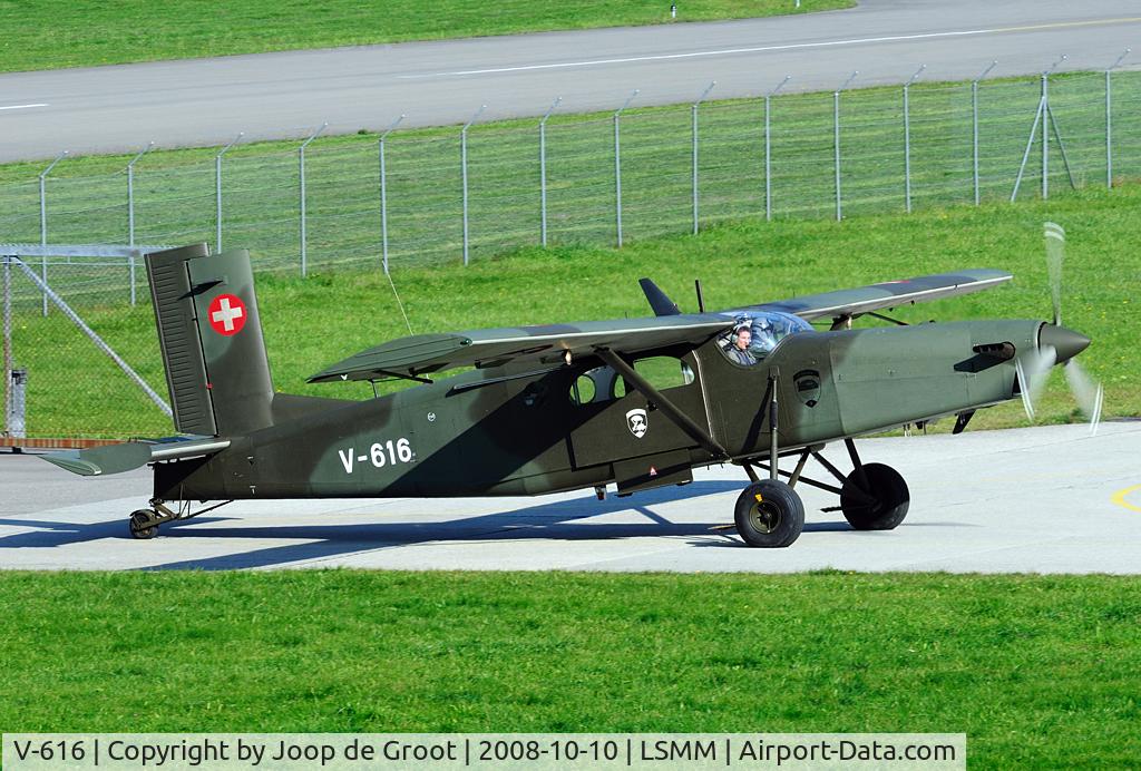 V-616, Pilatus PC-6/B2-H2M Turbo Porter C/N 639, Unit badges are quite rare in Switzerland. This PC-6 has the badges of Fsch Aufkl Kp 17 on the fuselage and LT Kp 7 on the nose.