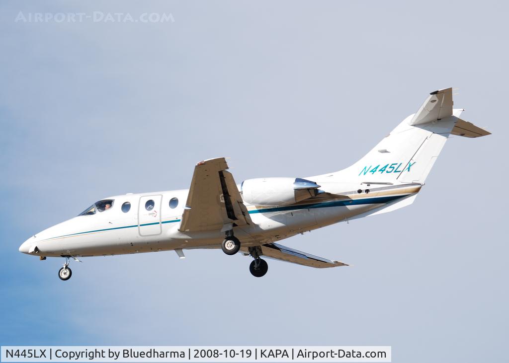 N445LX, 2000 Raytheon 400A Beechjet C/N RK-298, On final approach to 17L.