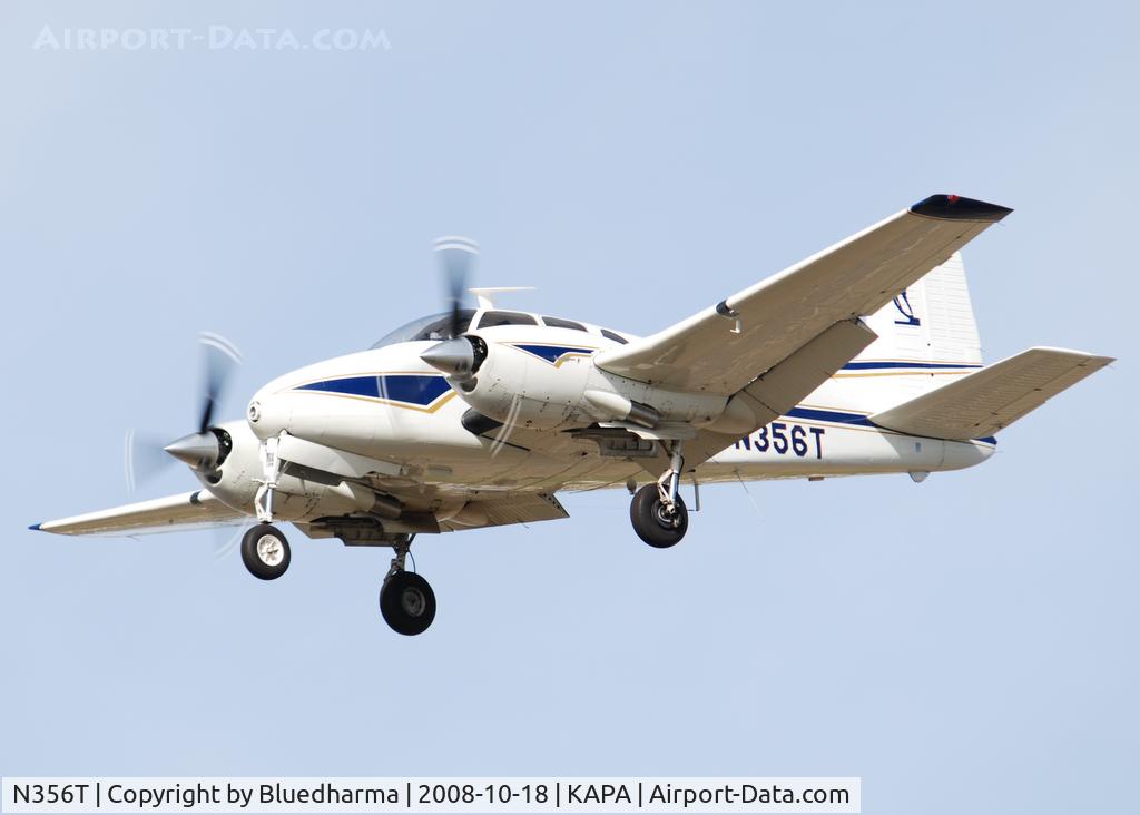 N356T, 1960 Beech D50C Twin Bonanza C/N DH-270, On final approach to 17L.
