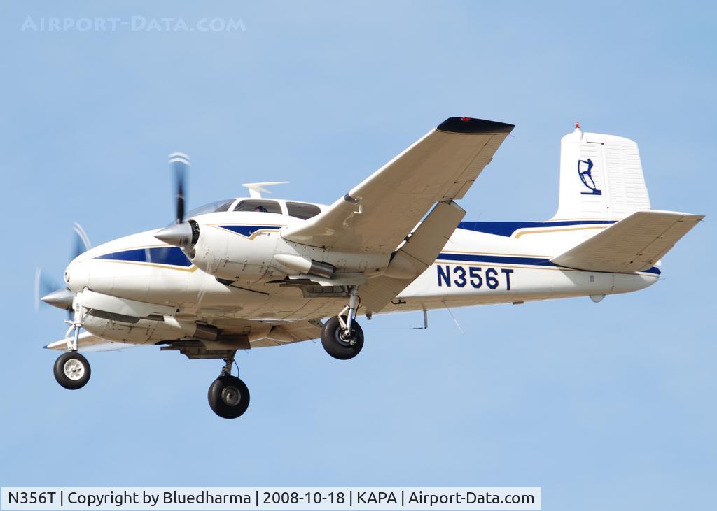 N356T, 1960 Beech D50C Twin Bonanza C/N DH-270, On final approach to 17L.