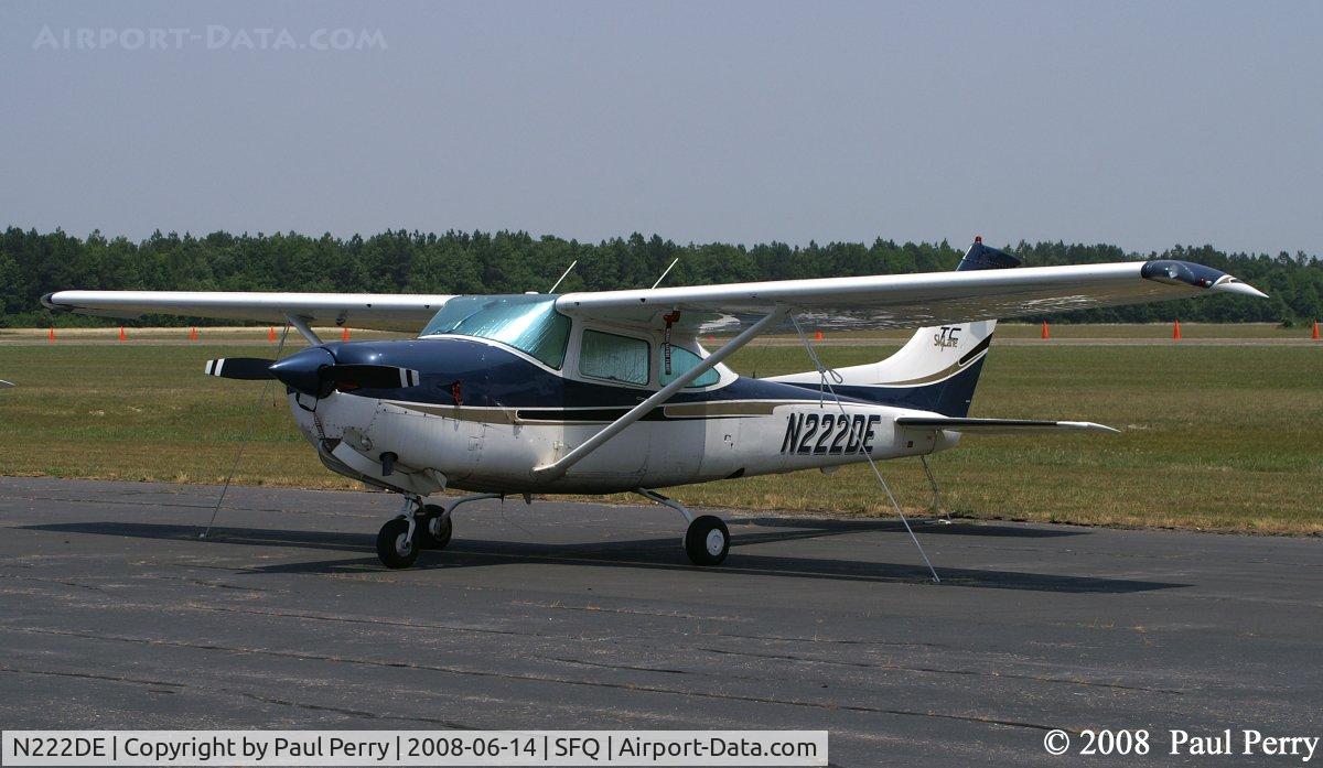 N222DE, 1979 Cessna TR182 Turbo Skylane RG C/N R18201005, Despite her years, she looks great