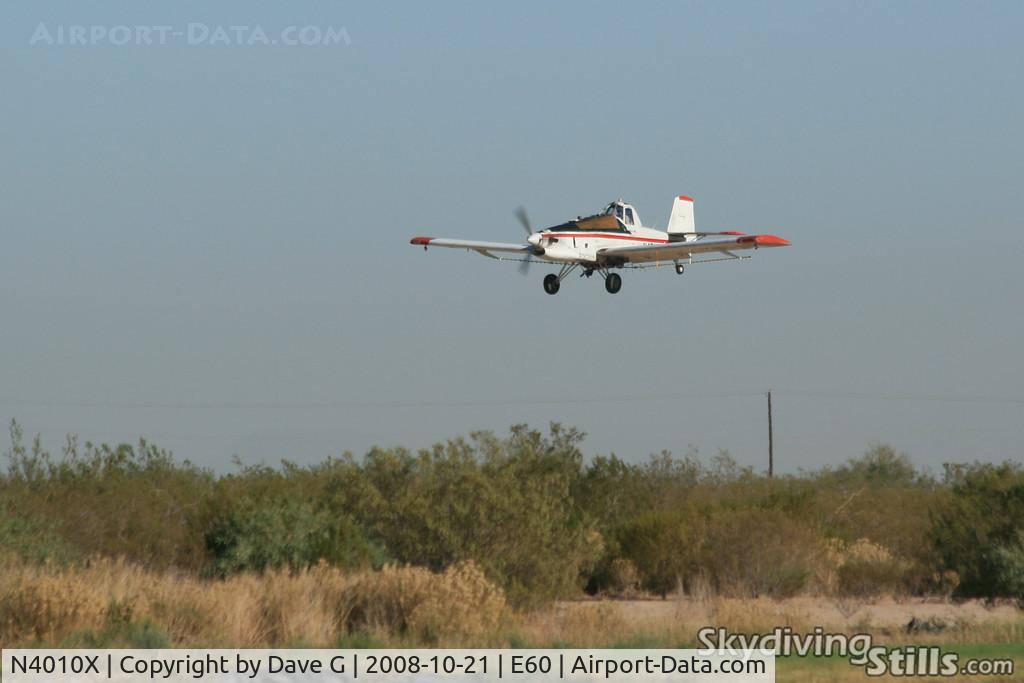 N4010X, 1979 Ayres S2R-T34 Thrush C/N 6024, On final at Eloy, AZ.