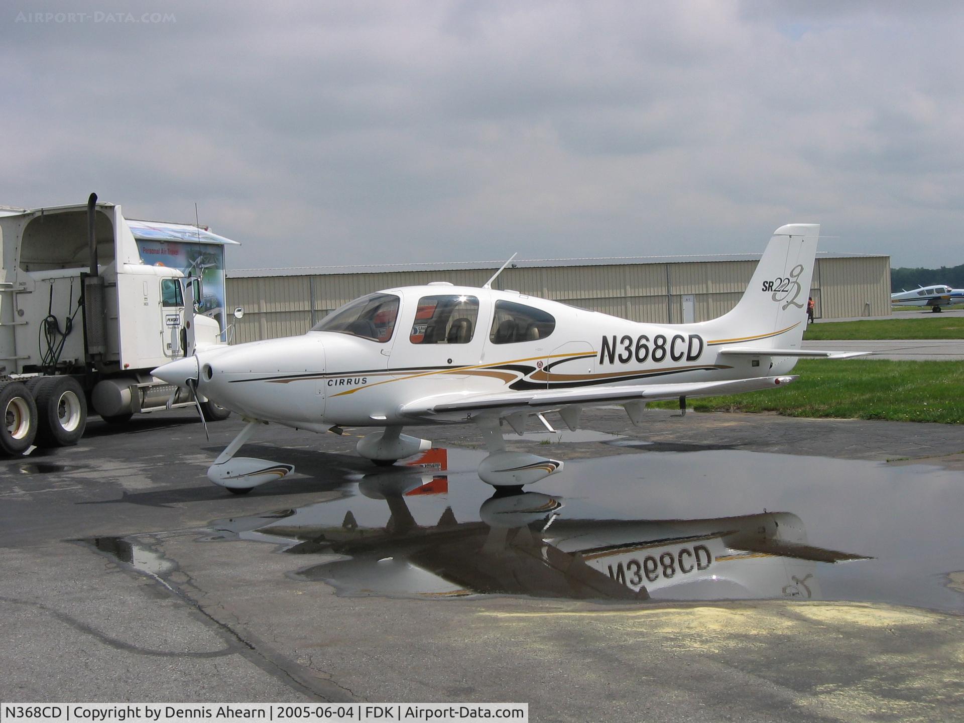 N368CD, 2004 Cirrus SR22 C/N 1071, AOPA Open House