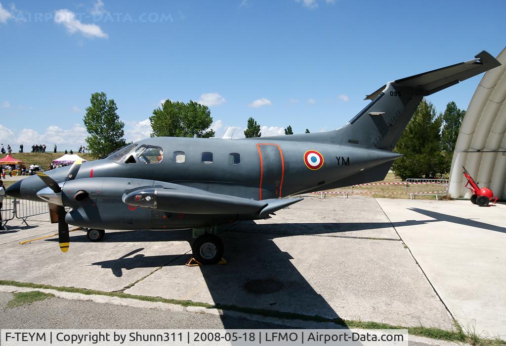 F-TEYM, Embraer EMB-121 Xingu C/N 121095, Displayed during LFMO Airshow 2008
