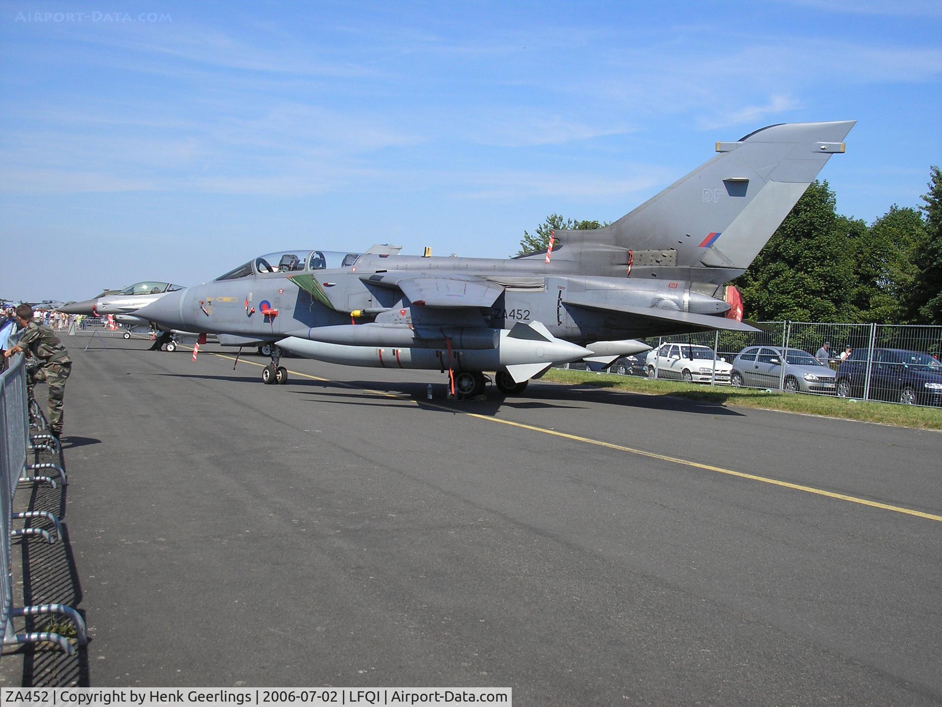 ZA452, 1983 Panavia Tornado GR.4 C/N 247/BS082/3118, French AF Openday  at Cambrai AFB 2006