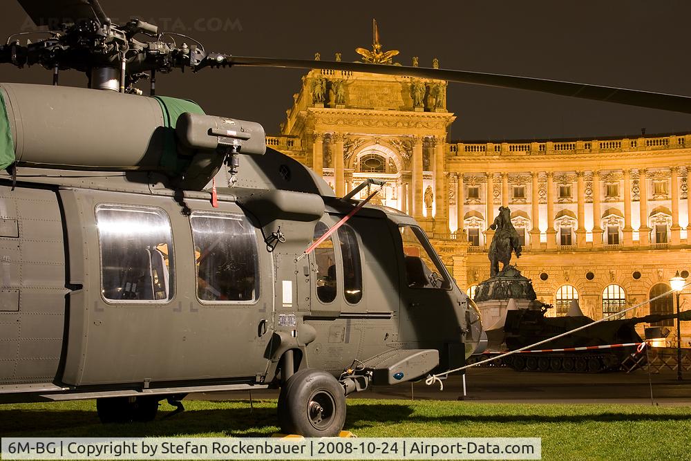 6M-BG, 2002 Sikorsky S-70A-42 Black Hawk C/N 70-2756, S-70
