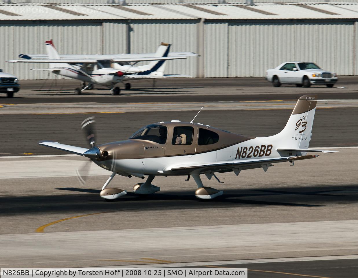 N826BB, 2008 Cirrus SR22 G3 GTSX Turbo C/N 2906, N826BB departing from RWY 21