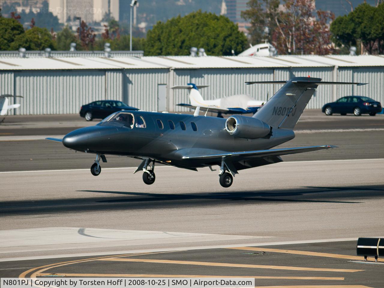 N801PJ, 1994 Cessna 525 CitationJet CJ1 C/N 525-0092, N801PJ arriving on RWY 21