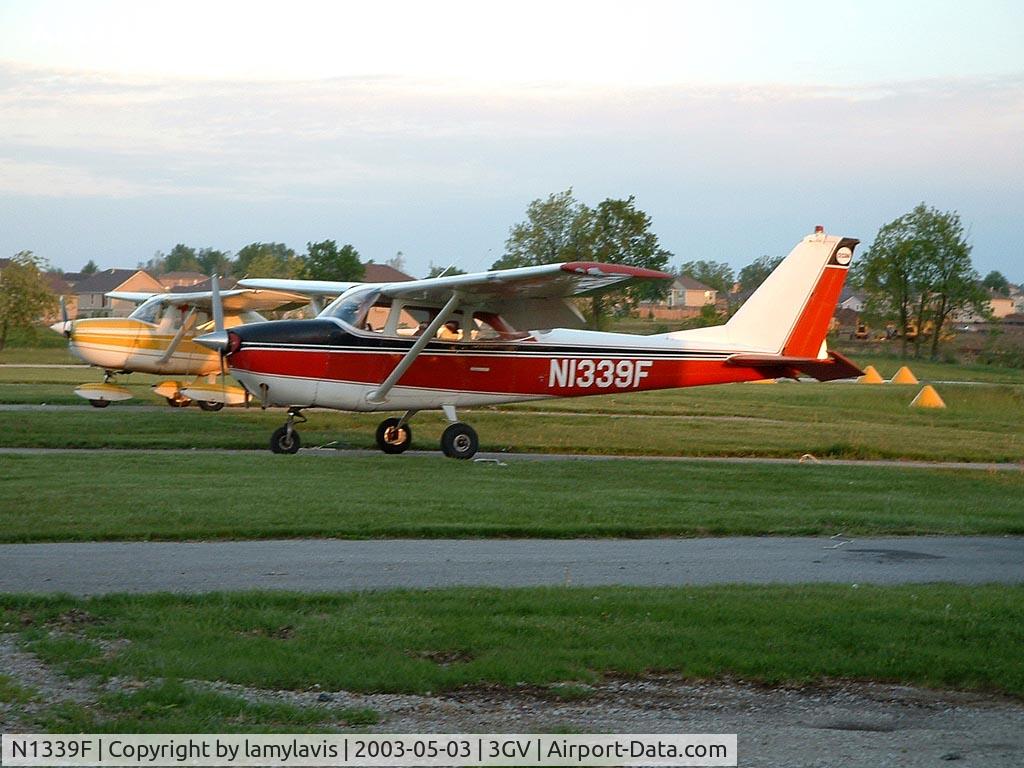 N1339F, 1966 Cessna 172G C/N 17254834, Original interior 1966 funky orange seats