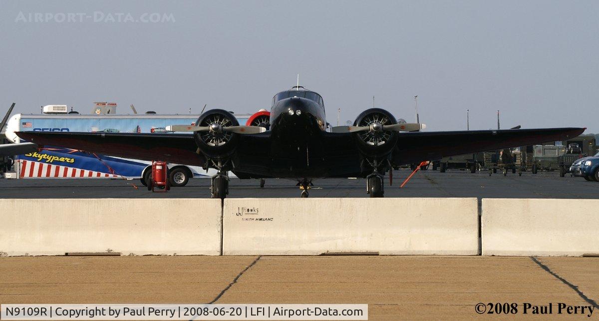 N9109R, 1943 Beech C18S (AT-7C) C/N 4383 (5676), Sitting out the night show on the hot ramp