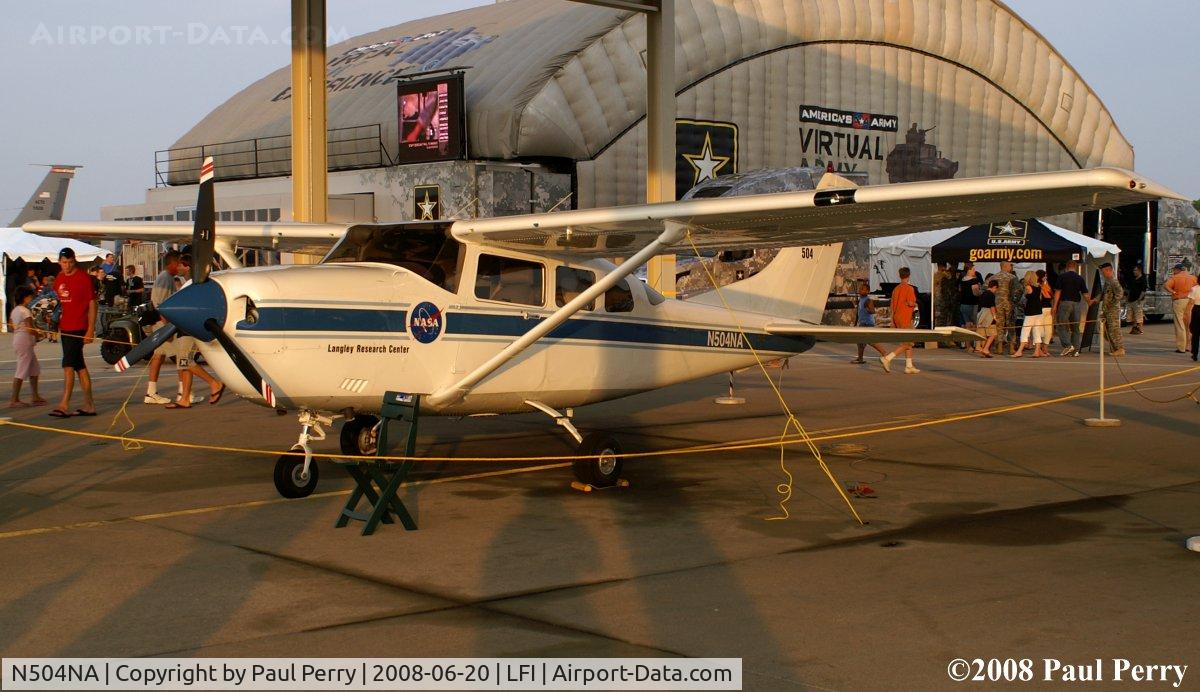 N504NA, 2000 Cessna 206H Stationair C/N 20608133, Another NASA girl under the shelter