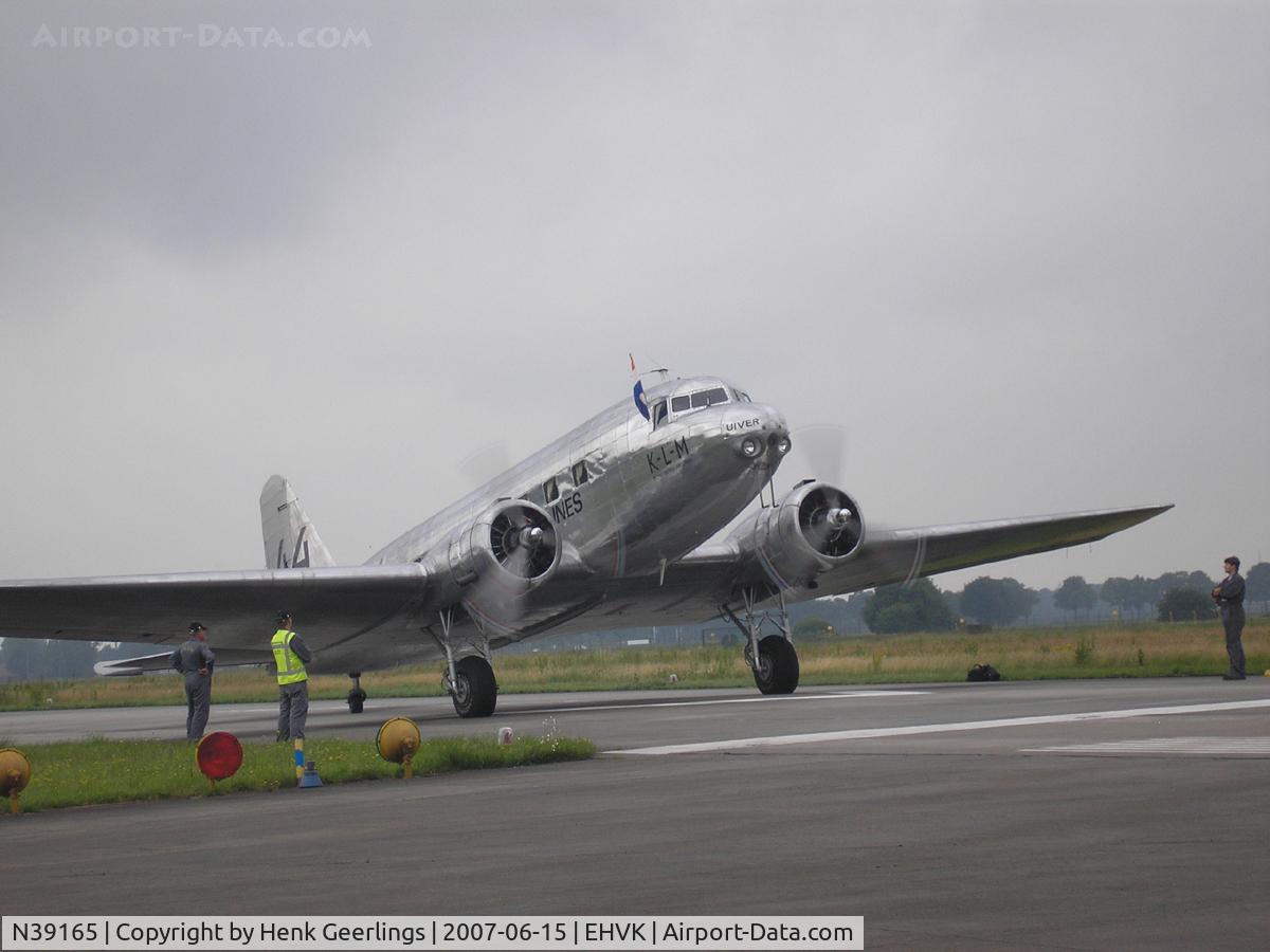 N39165, 1935 Douglas R2D-1 (DC-2) C/N 1404, Dutch AF Openday, Volkel AFB , 2007
